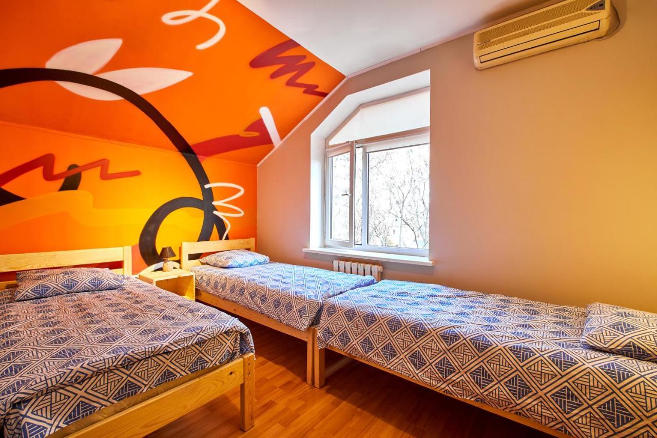 Wanderlust Hostel Riverside Almaty Exterior photo