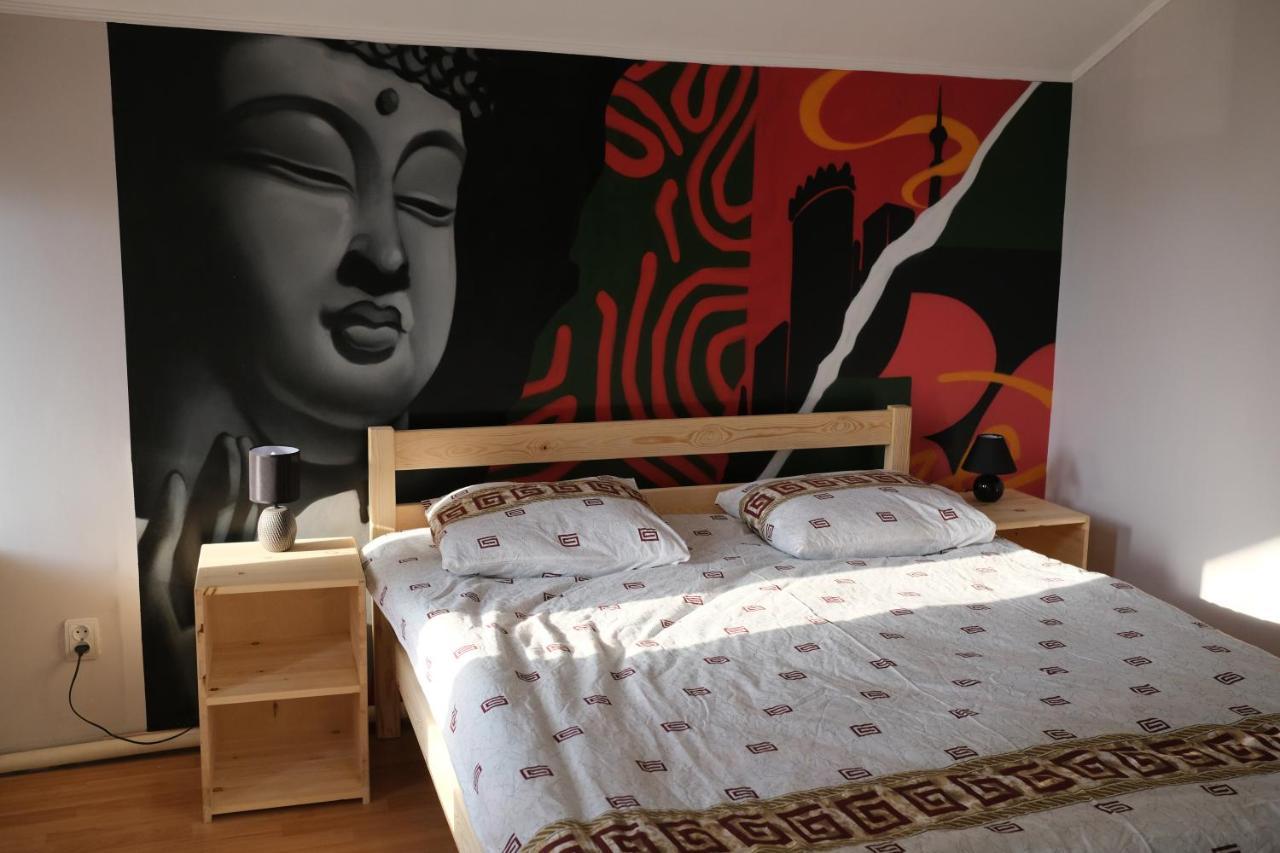 Wanderlust Hostel Riverside Almaty Exterior photo